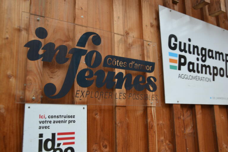 Photo structure info jeune
