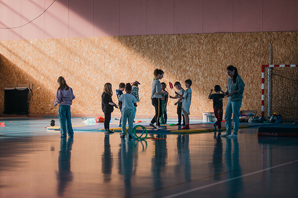 Groupe enfants stage cirque
